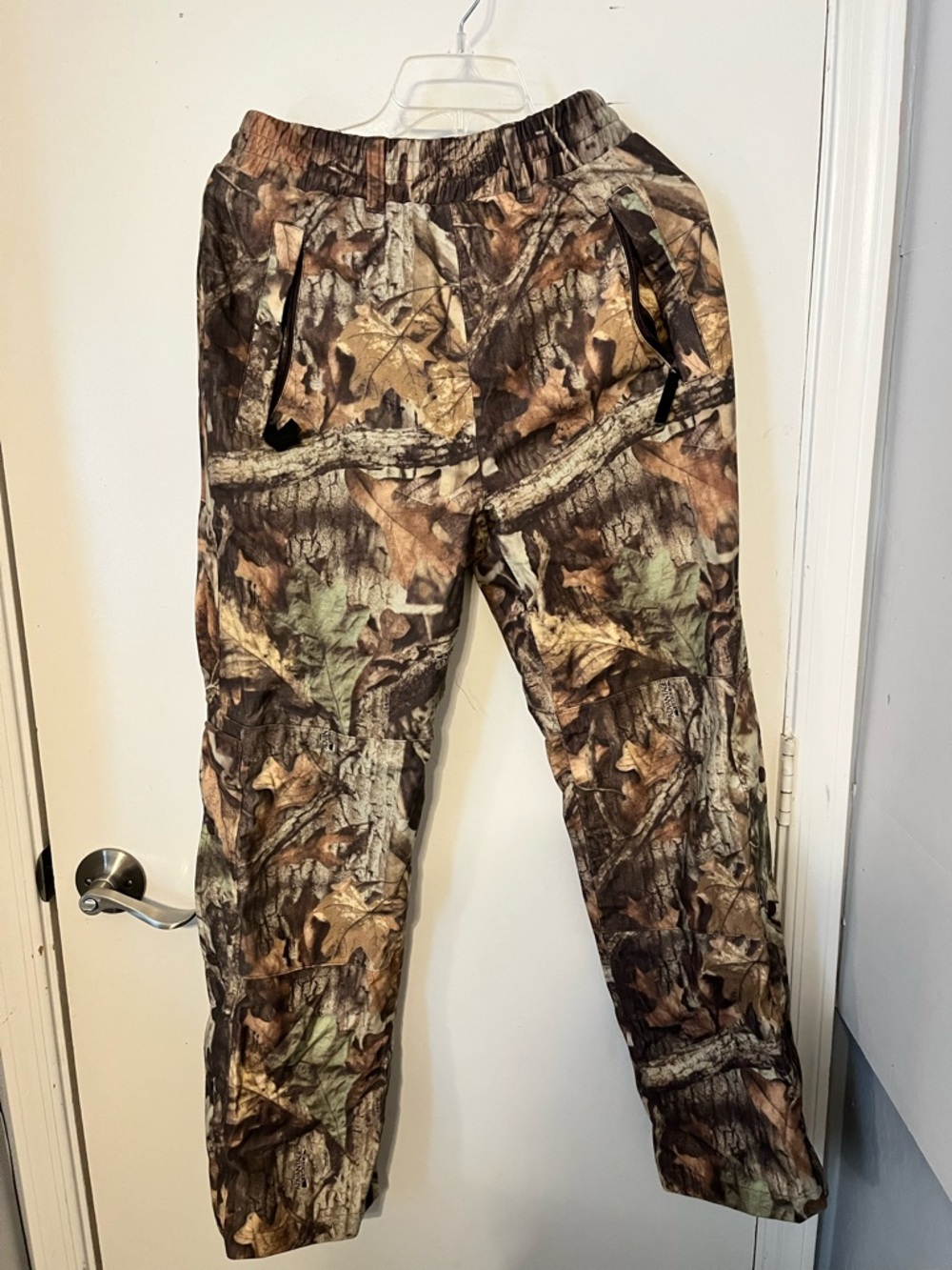 Cabela's Dry-Plus Advantage Timber Camo pants 
 Men's S REG